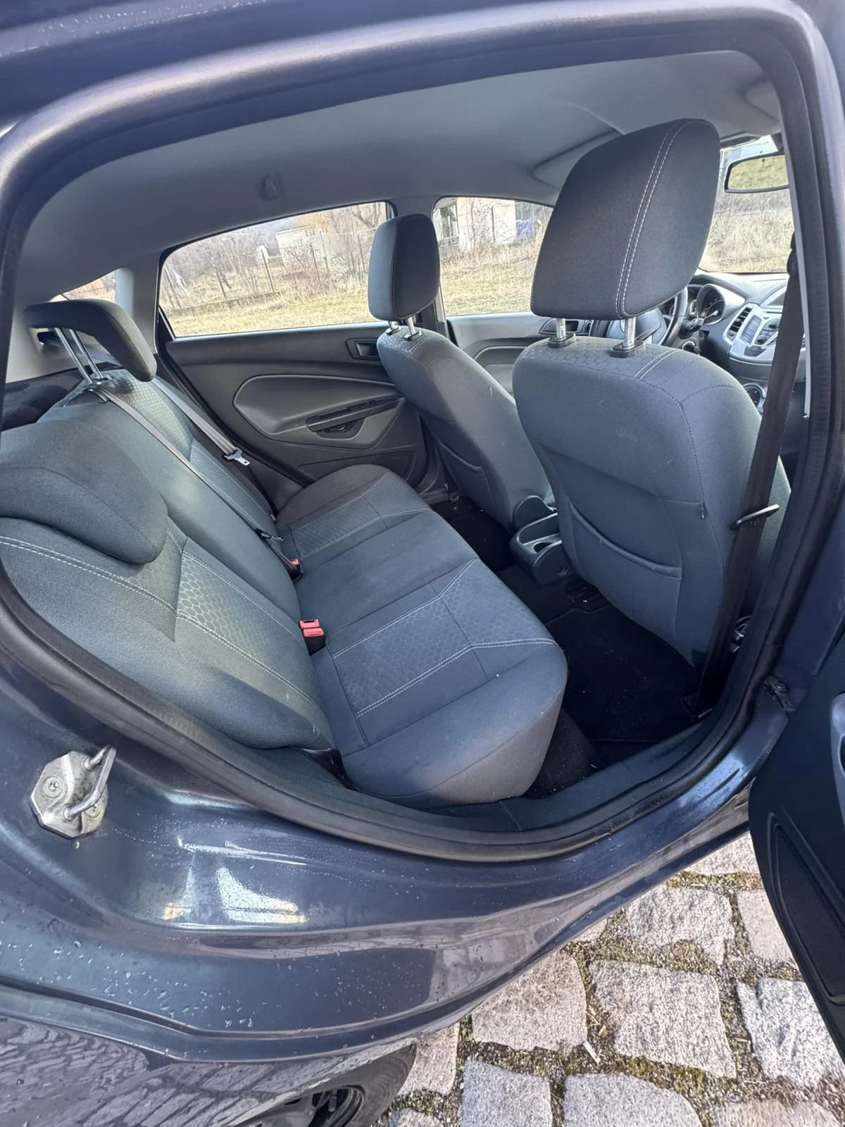 Ford Fiesta 1.6 16v Titabium, снимка 10 - Автомобили и джипове - 55898878