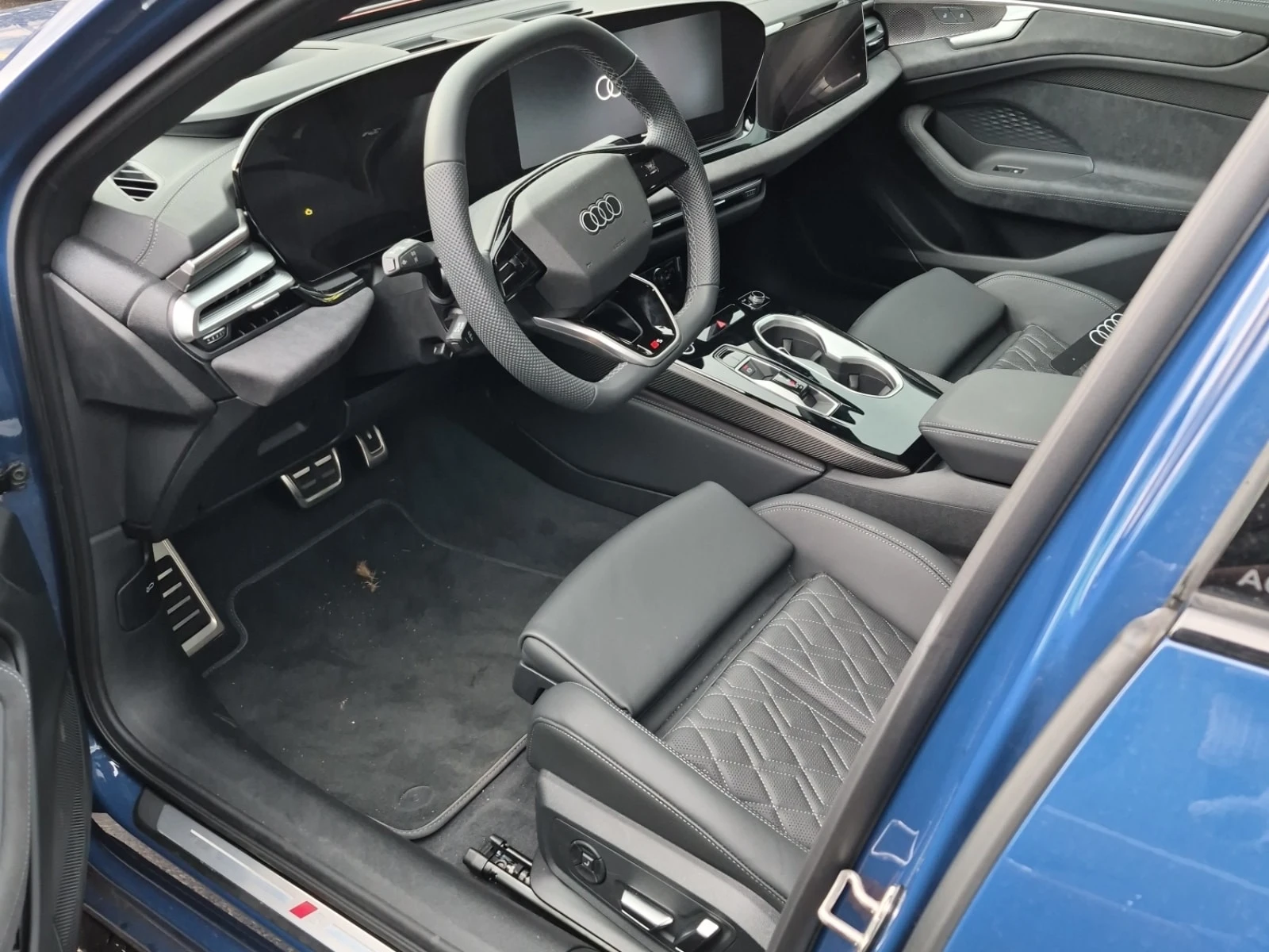 Audi A6 / ДИСТРОНИК / 360 / ДВА КЛЮЧА / ПАНОРАМА, снимка 7 - Автомобили и джипове - 56108467