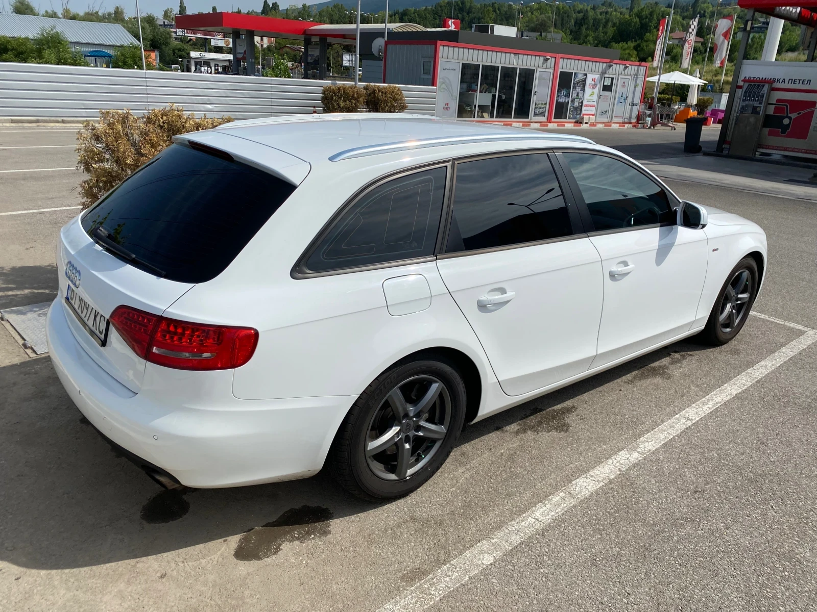 Audi A4, снимка 8 - Автомобили и джипове - 56120594