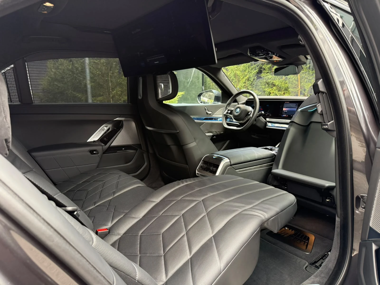 BMW i7 60/XDRIVE/B&W/THEATER/MASSAGE/360, снимка 15 - Автомобили и джипове - 56208589