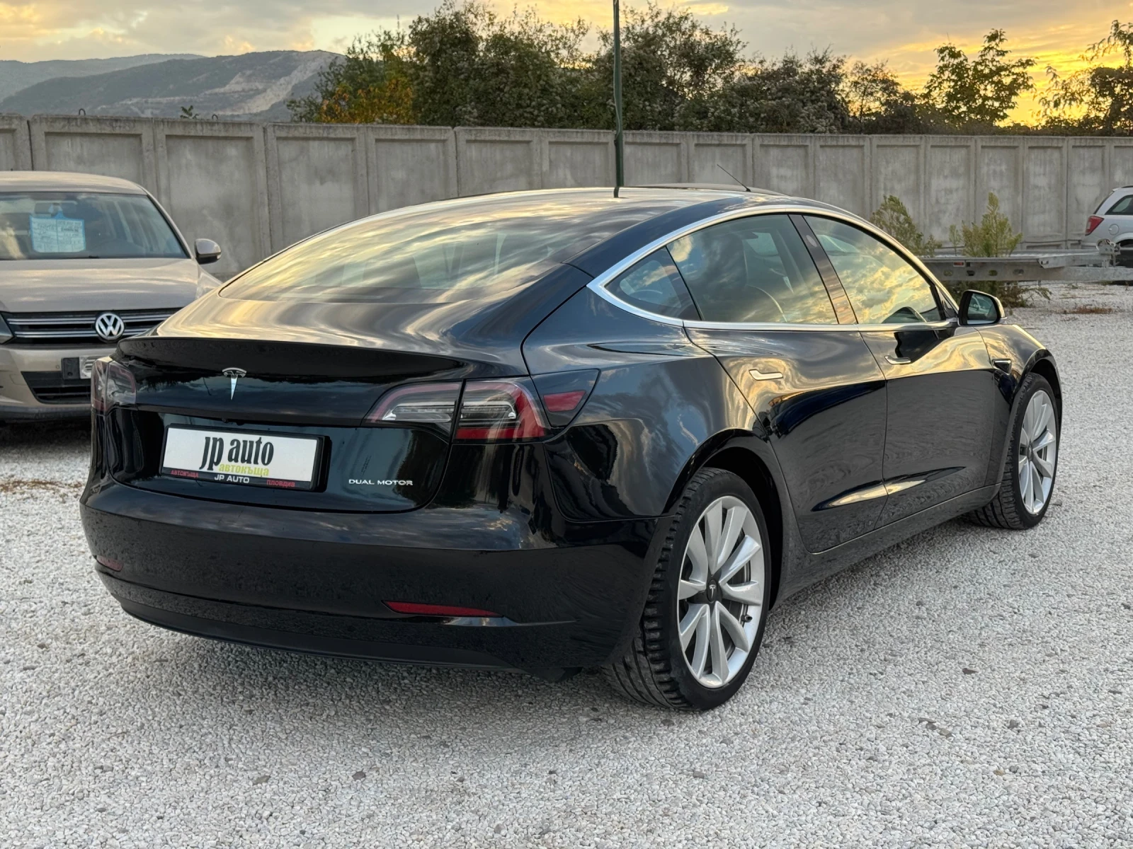Tesla Model 3 Long Range 75d, снимка 4 - Автомобили и джипове - 56442621