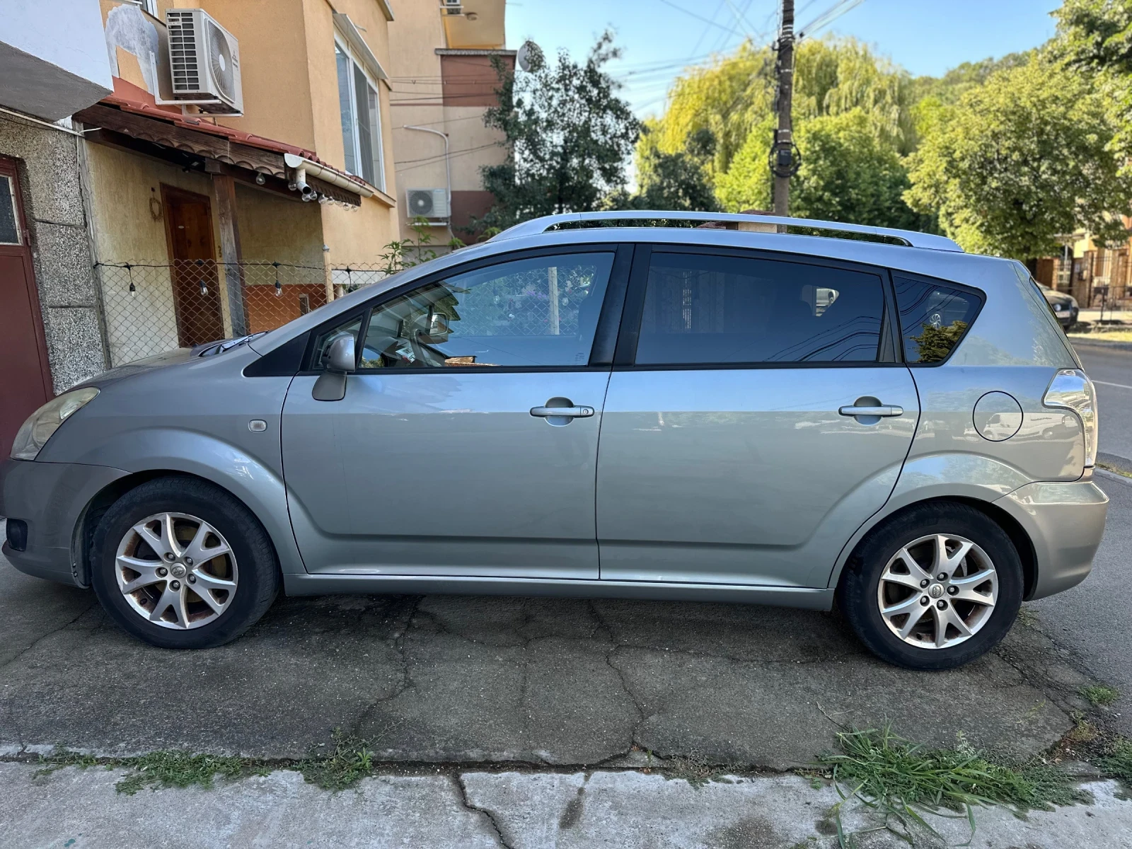 Toyota Corolla verso, снимка 2 - Автомобили и джипове - 56458539