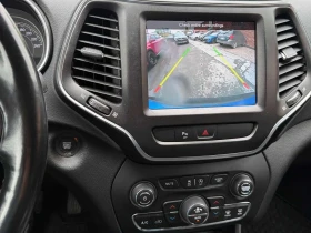 Jeep Cherokee * TRAILHAWK * 2 КЛЮЧА * ПОДГРЕВИ * CARFAX, снимка 9