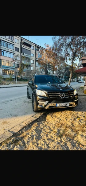 Обява за продажба на Mercedes-Benz ML 350 автомобилът е на пружина ~34 700 лв. - изображение 1