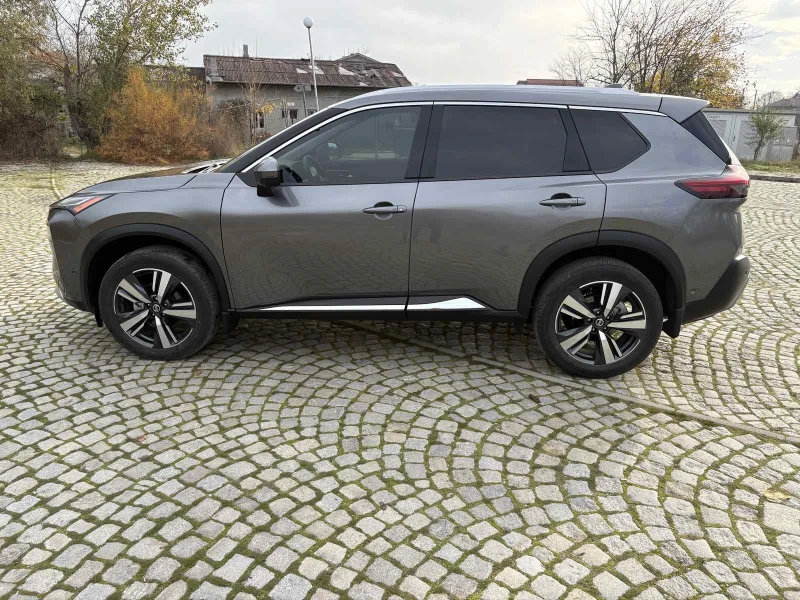 Nissan X-trail ROGUE, 2.5L, 4X4, PLATINUM 44 000 KM!!!, снимка 5 - Автомобили и джипове - 52553516
