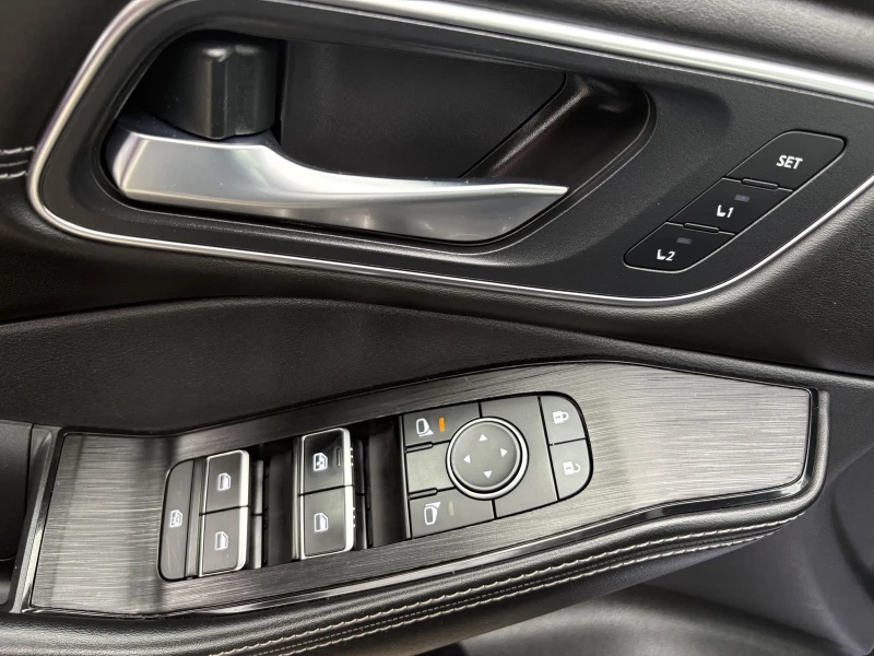 Nissan X-trail ROGUE, 2.5L, 4X4, PLATINUM 44 000 KM!!!, снимка 14 - Автомобили и джипове - 52553516