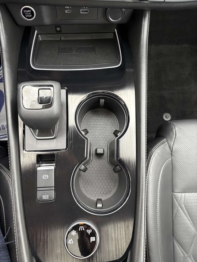 Nissan X-trail ROGUE, 2.5L, 4X4, PLATINUM 44 000 KM!!!, снимка 12 - Автомобили и джипове - 52553516