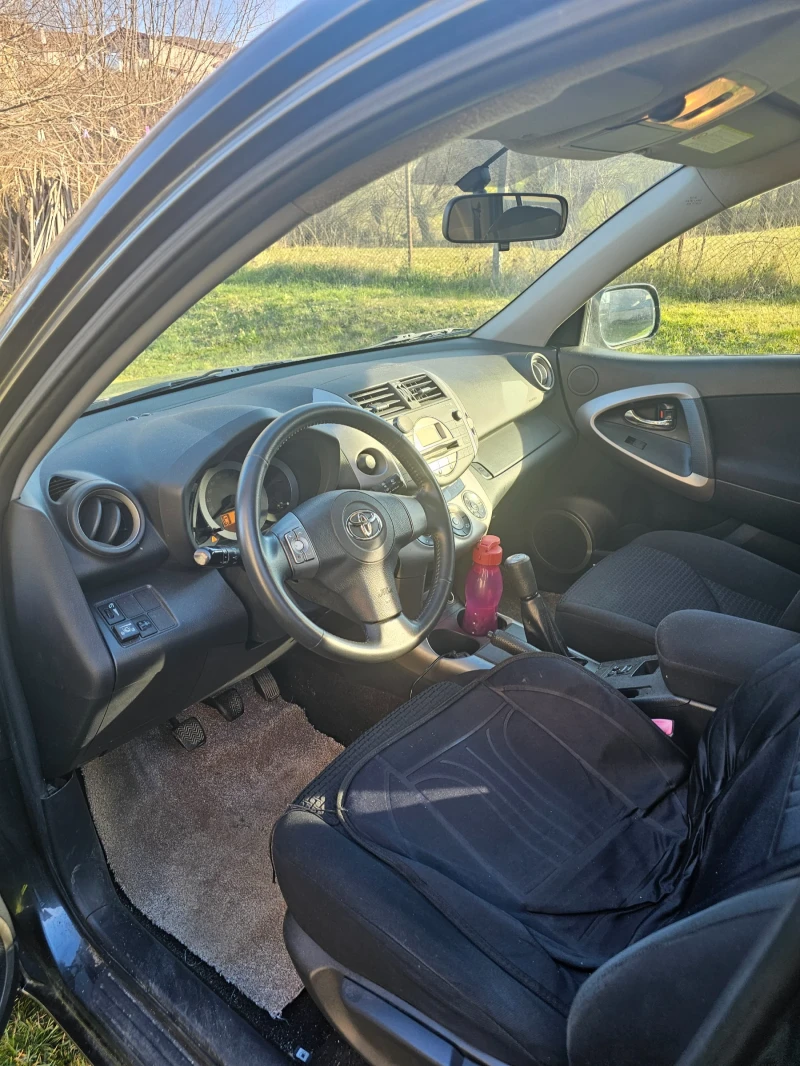 Toyota Rav4, снимка 6 - Автомобили и джипове - 52813968