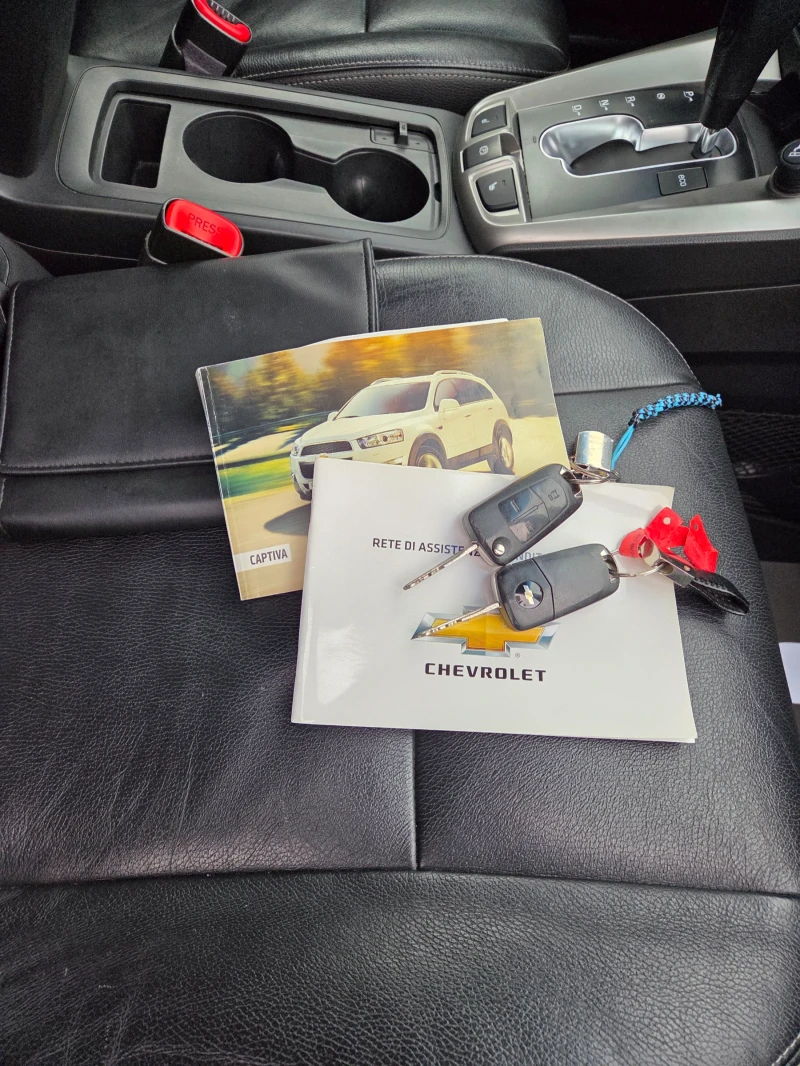 Chevrolet Captiva 2.2D 4x4-AUTOMAT185ps, снимка 16 - Автомобили и джипове - 53359010