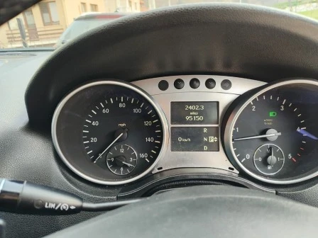 Mercedes-Benz ML 300, снимка 8 - Автомобили и джипове - 55678115