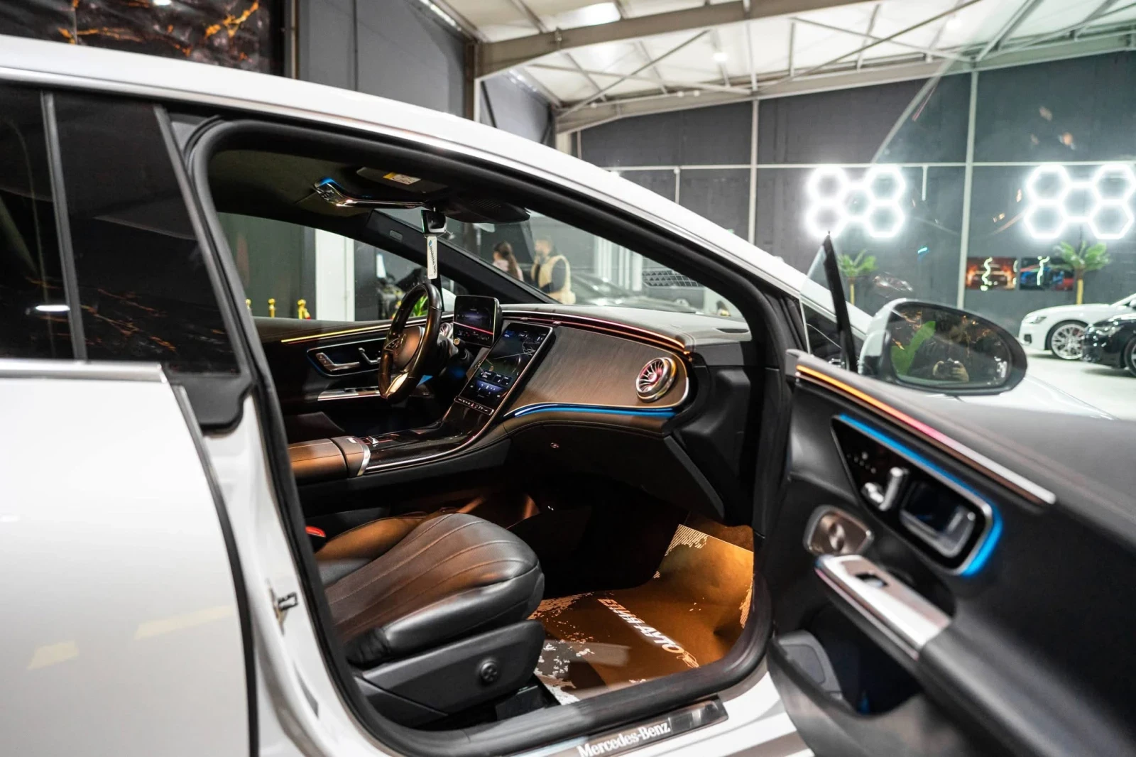 Mercedes-Benz EQE 350 LUXURY LINE  BURMEISTER ������ 100% | Mobile.bg � ����������� 12