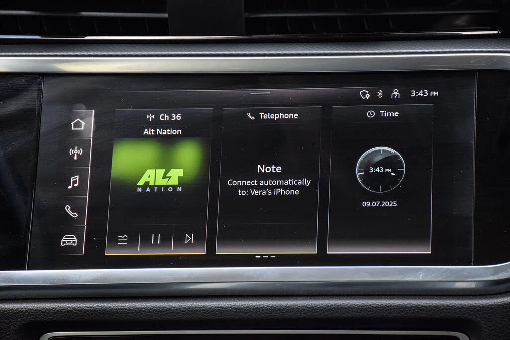 Audi Q3 quattro PremiumPlus 40TFSI АвтоКредит (ЦЕНА ДО БГ), снимка 12 - Автомобили и джипове - 53748757