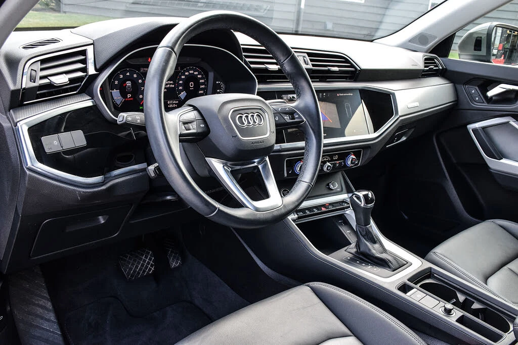 Audi Q3 quattro PremiumPlus 40TFSI АвтоКредит (ЦЕНА ДО БГ) - изображение 8