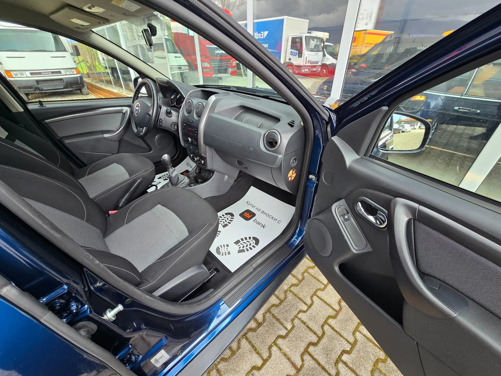 Dacia Duster 111000км!!EURO6!!GERMANY!!, снимка 13 - Автомобили и джипове - 54019145