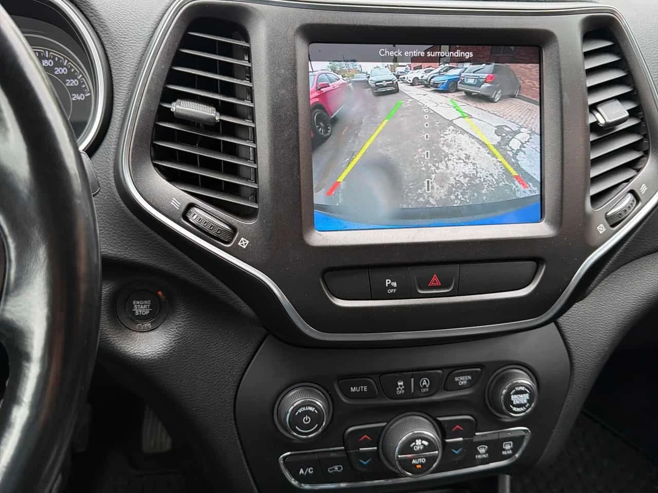 Jeep Cherokee * TRAILHAWK * 2 КЛЮЧА * ПОДГРЕВИ * CARFAX, снимка 9 - Автомобили и джипове - 54755557