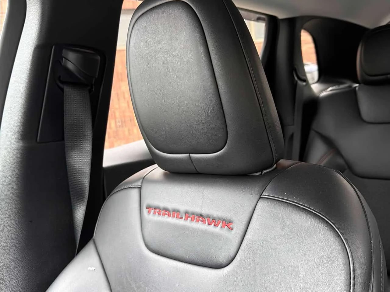 Jeep Cherokee * TRAILHAWK * 2 КЛЮЧА * ПОДГРЕВИ * CARFAX, снимка 12 - Автомобили и джипове - 54755557