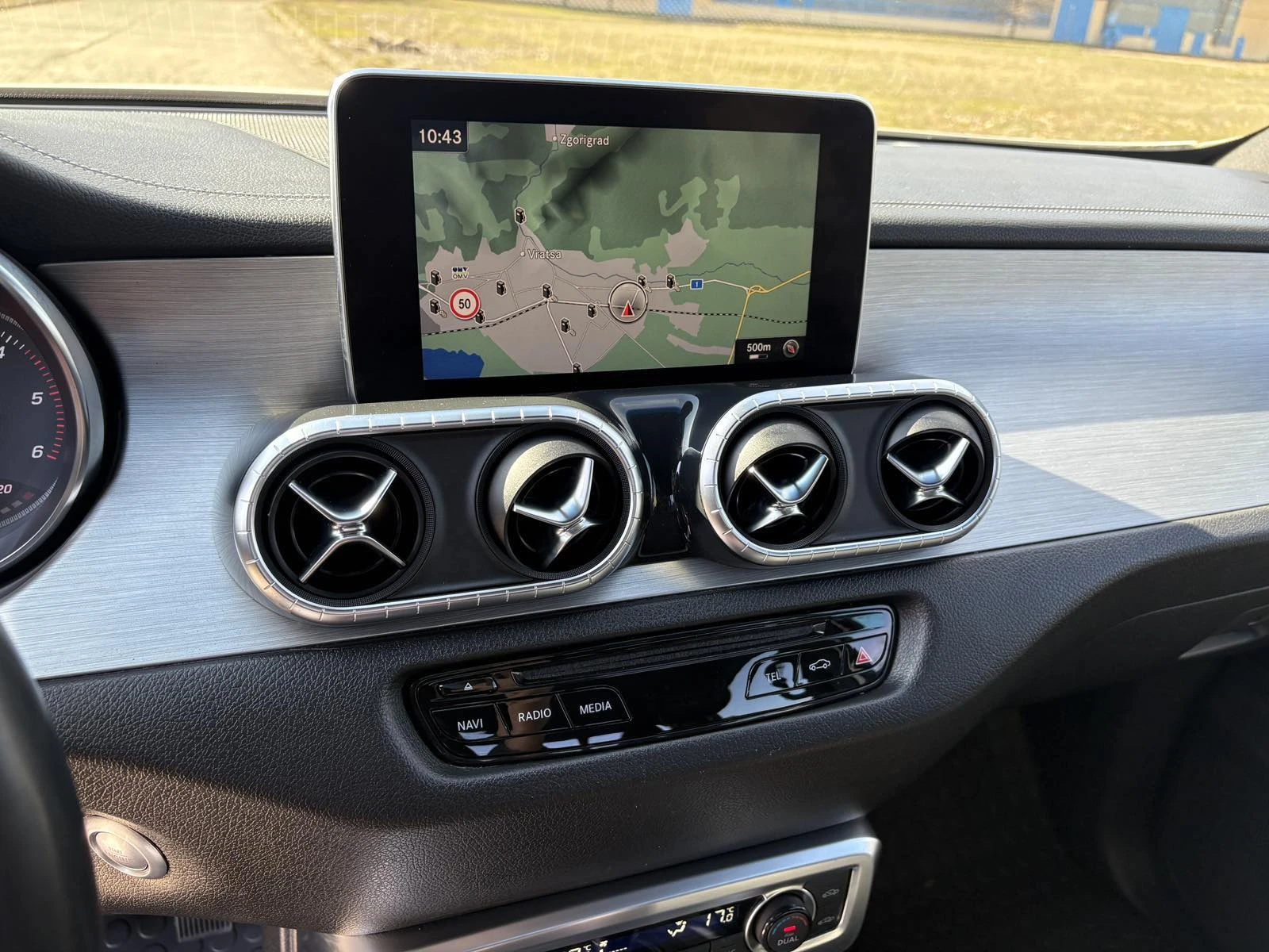 Mercedes-Benz X-Klasse 250d 76000km!, снимка 10 - Автомобили и джипове - 55218173