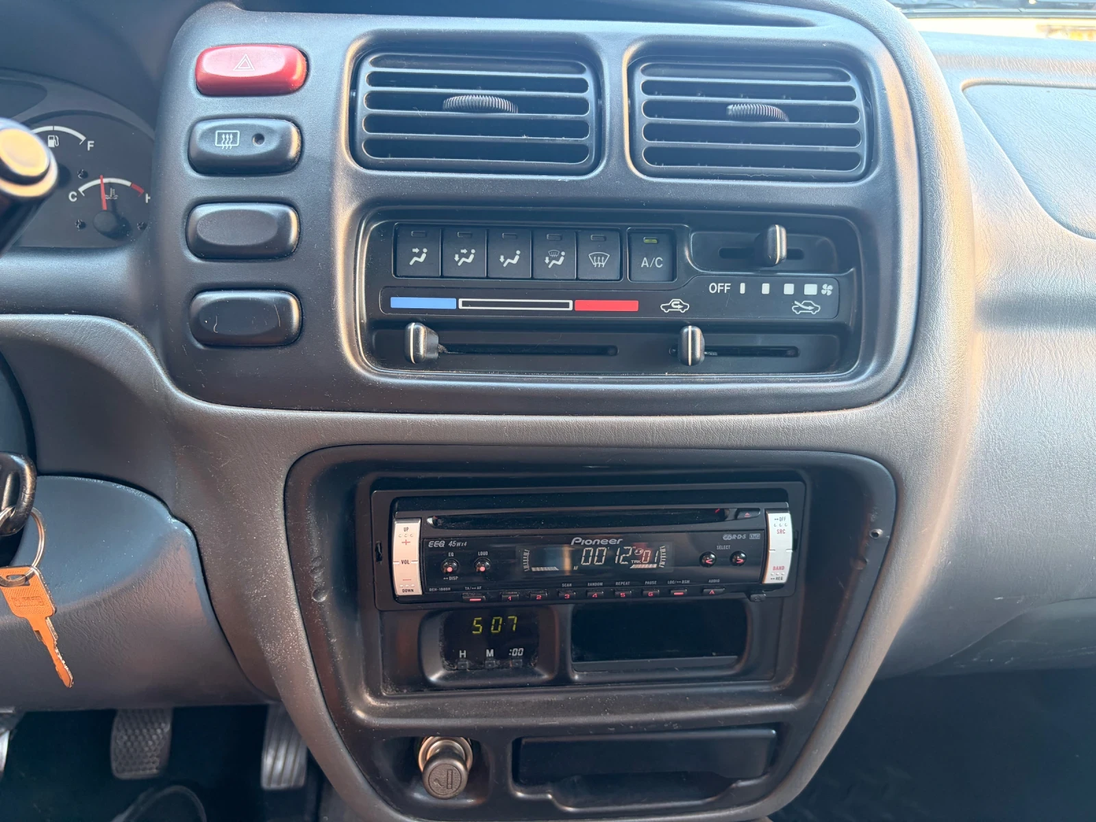 Suzuki Grand vitara 2.5 V6, снимка 11 - Автомобили и джипове - 55805388