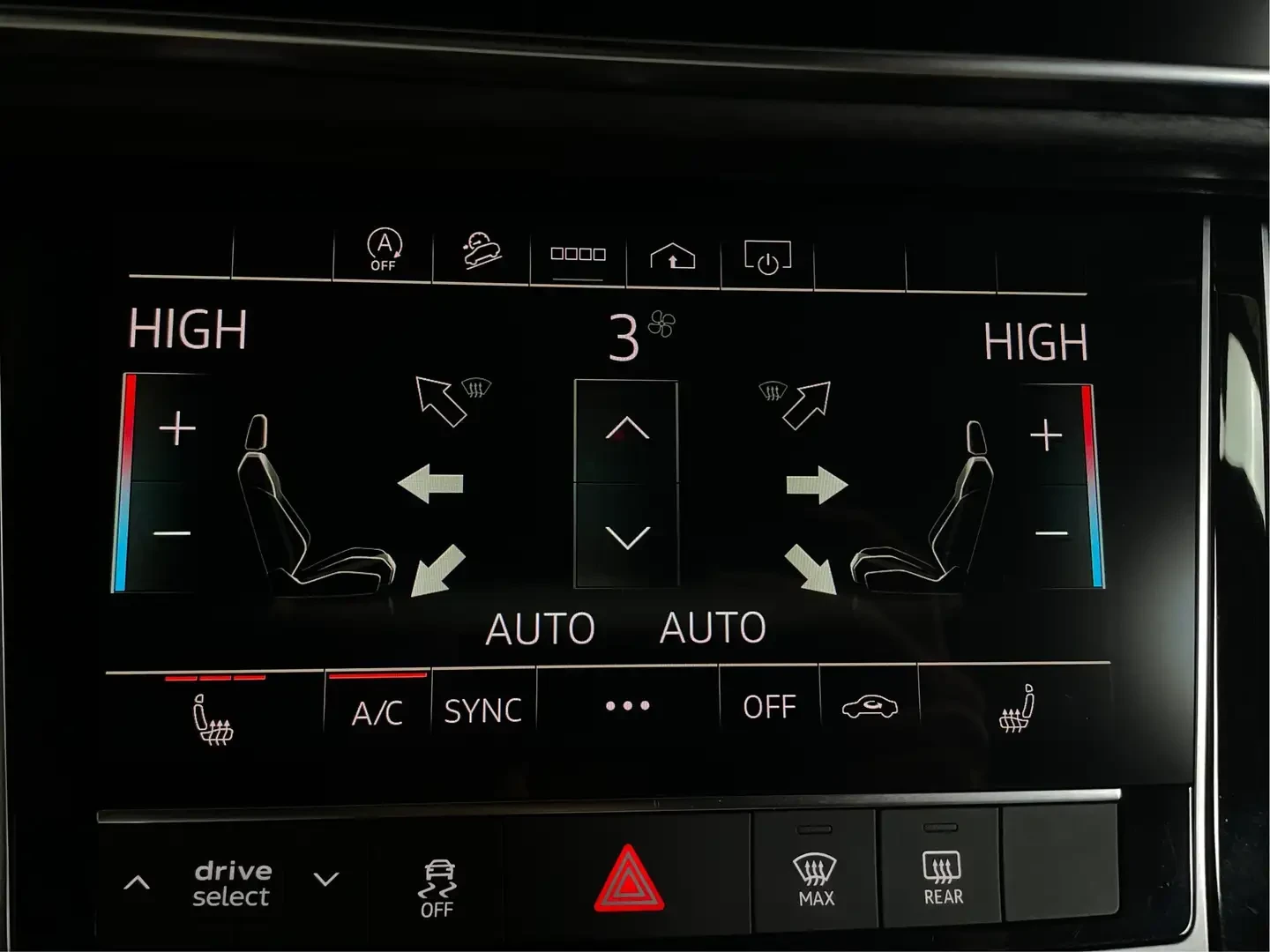 Audi Q7 55TFSI* MATRIX* S* LINE* 360КАМЕРА* МЪРТВА* ТОЧКА, снимка 9 - Автомобили и джипове - 55976936