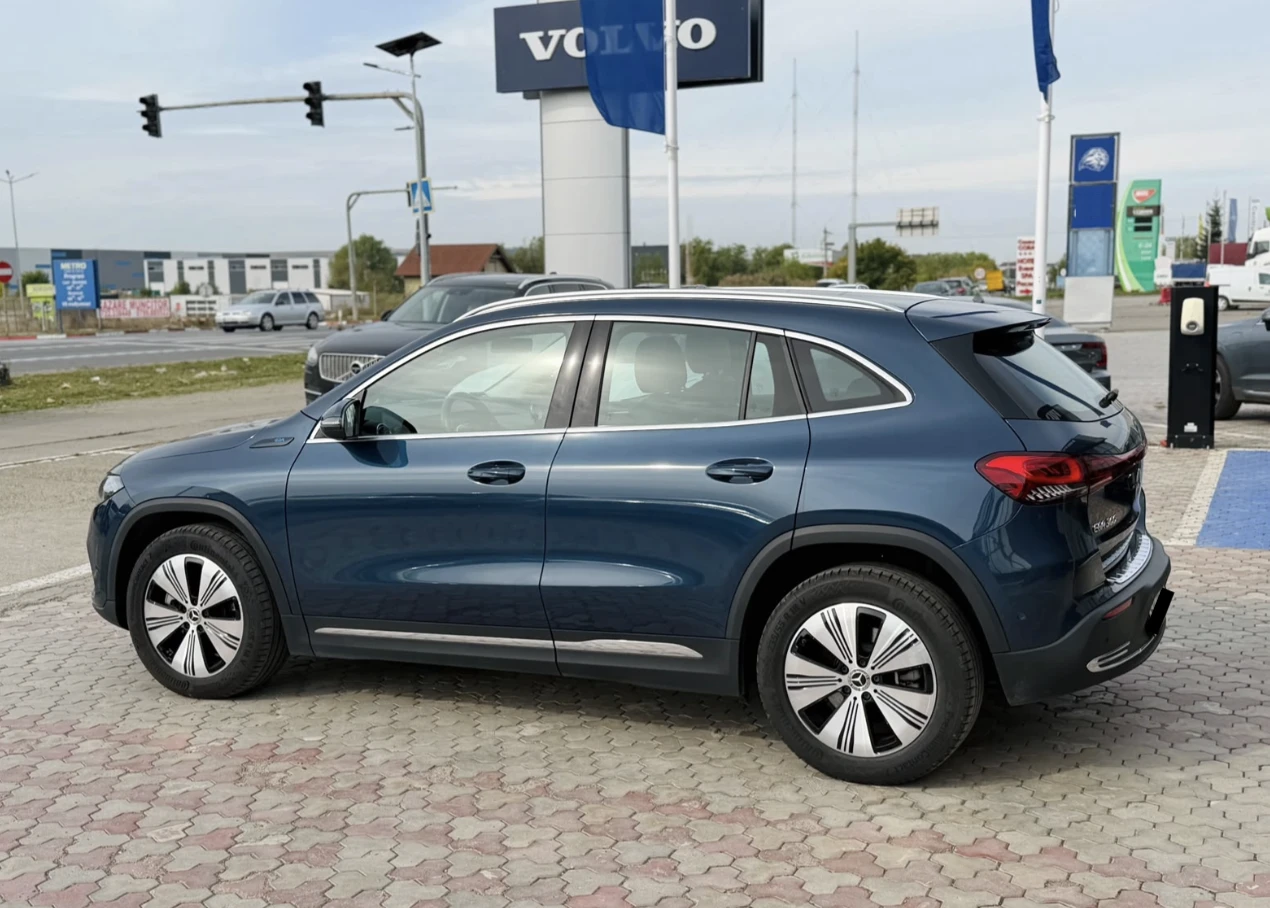 Mercedes-Benz EQA 400 4Matic/Мъртъв ъгъл/Дигитално, снимка 2 - Автомобили и джипове - 56245839