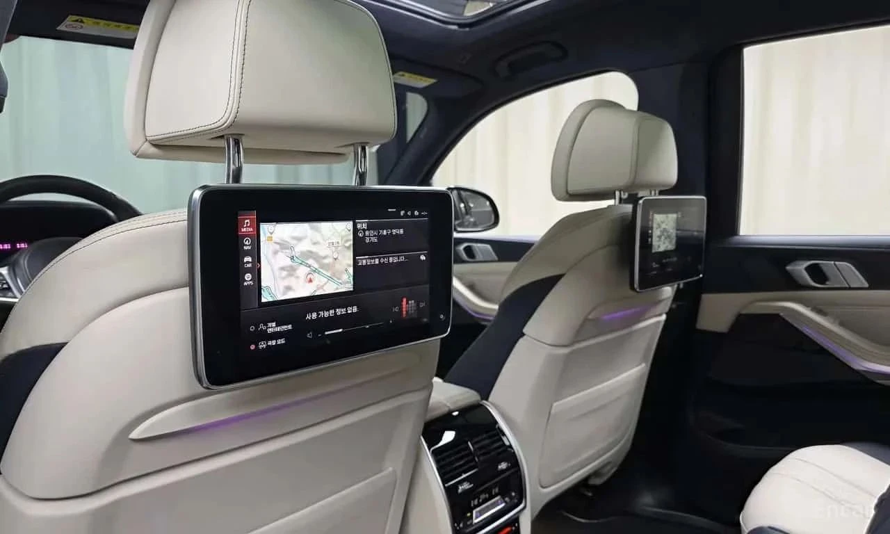 BMW X7, снимка 12 - Автомобили и джипове - 56685578