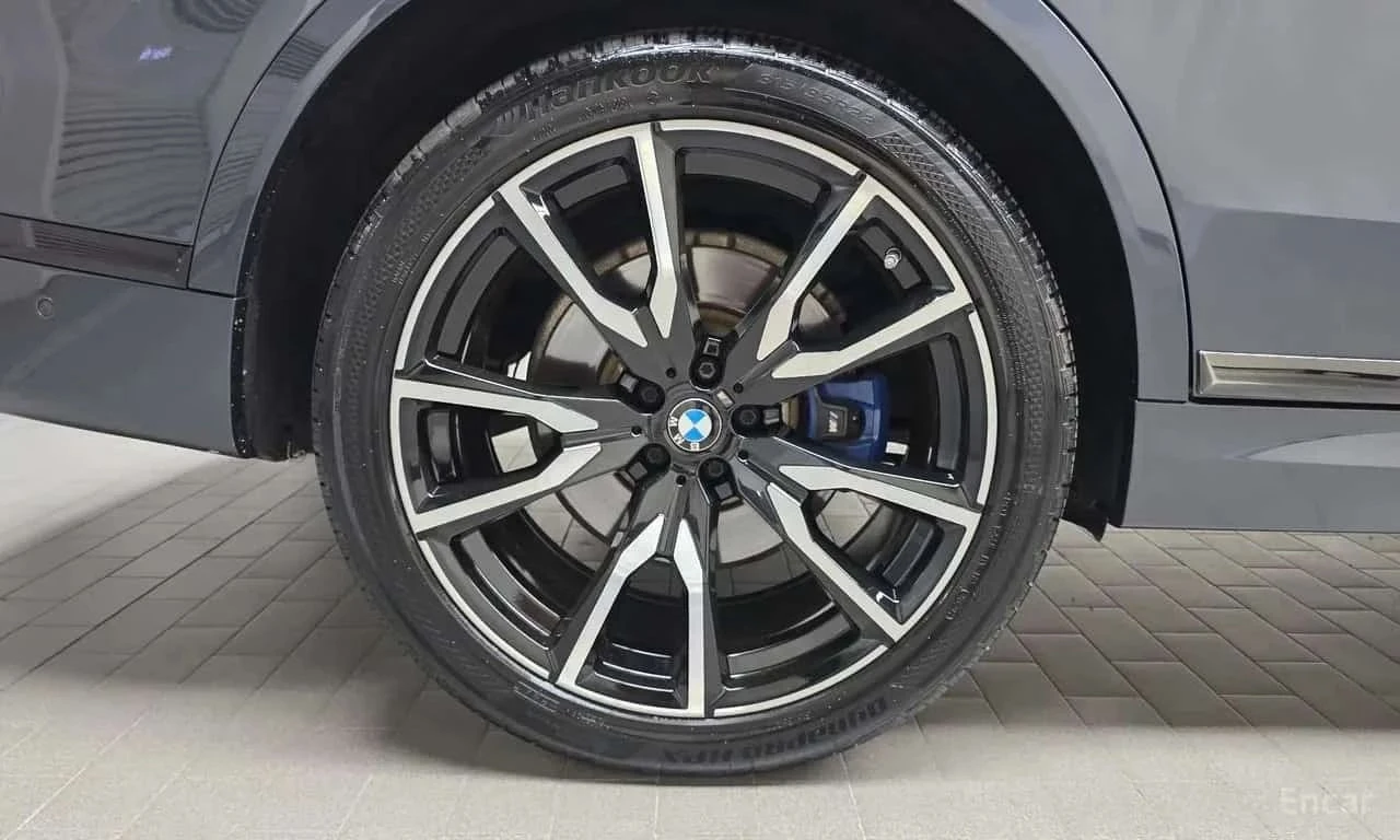 BMW X7, снимка 5 - Автомобили и джипове - 56685578