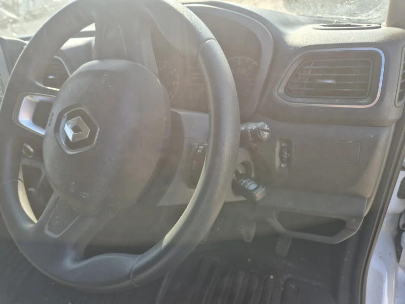 Renault Master 2.3dci 170hp, снимка 17 - Бусове и автобуси - 47926610