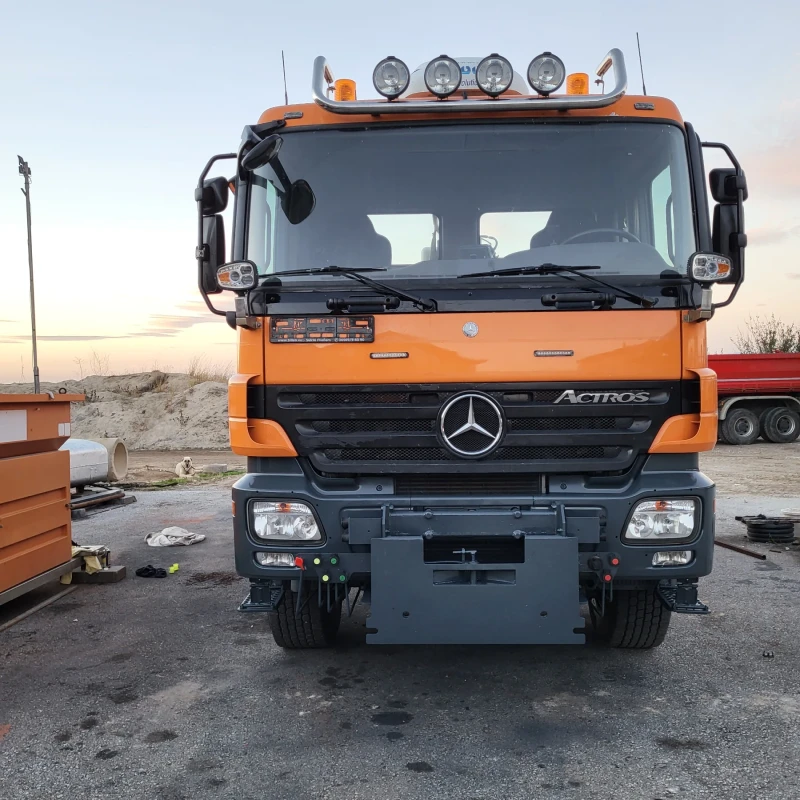 Mercedes-Benz Actros 18.32.Самосвал 4х4 НОВ ВНОС, снимка 4 - Камиони - 53556191