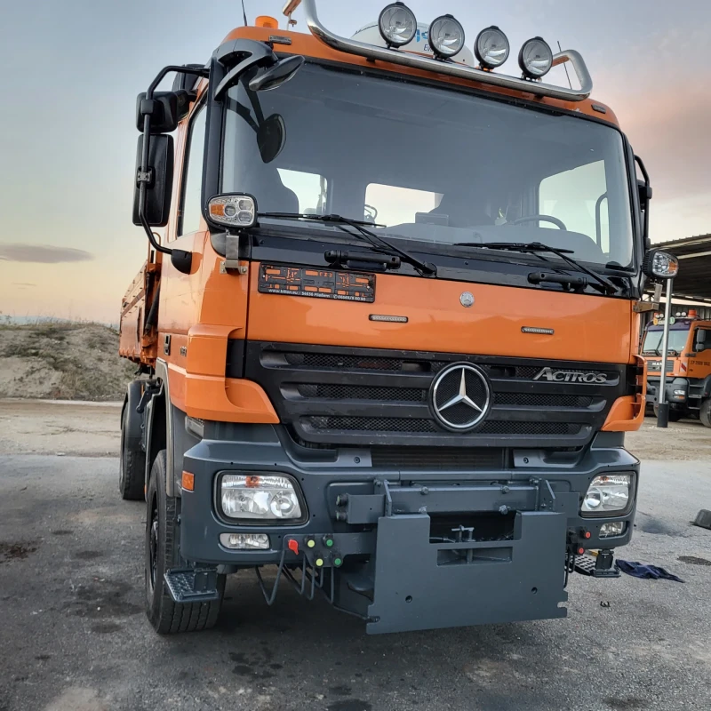 Mercedes-Benz Actros 18.32.Самосвал 4х4 НОВ ВНОС, снимка 3 - Камиони - 53556191