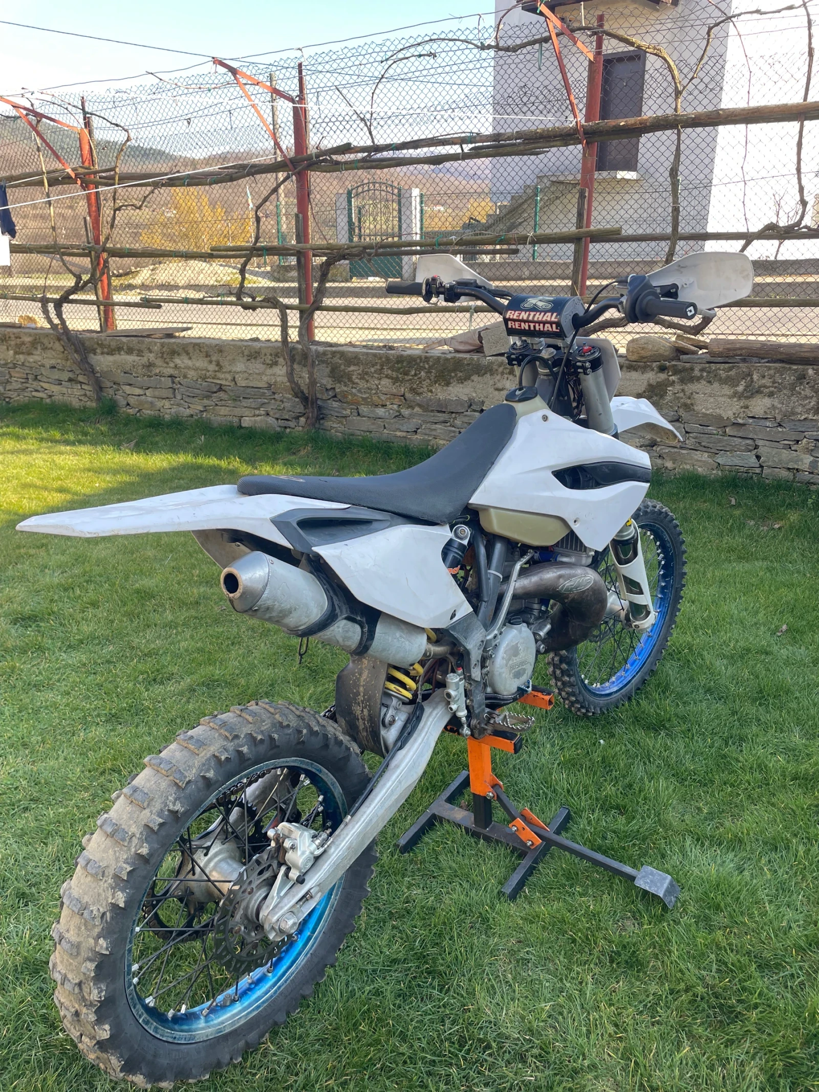 Husqvarna TE, снимка 3 - Мотоциклети и мототехника - 53861231