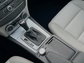 Mercedes-Benz C 220 CDi Avantgarde ИЗКЛЮЧИТЕЛНО ЗАПАЗЕН! , снимка 10