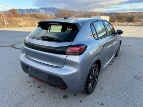 Peugeot 208 1.2i Чисто нов 15км., снимка 4