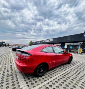 Mercedes-Benz C 200, снимка 3