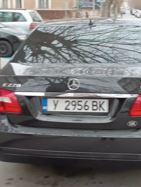 Mercedes-Benz E 220 Отлична зареждаш и караш , снимка 2