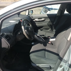 Toyota Auris 1, 6 6ск. - 5100 € / 9974.73 лв. - 98044873 10