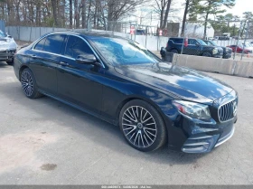 ������ Mercedes-Benz E 300