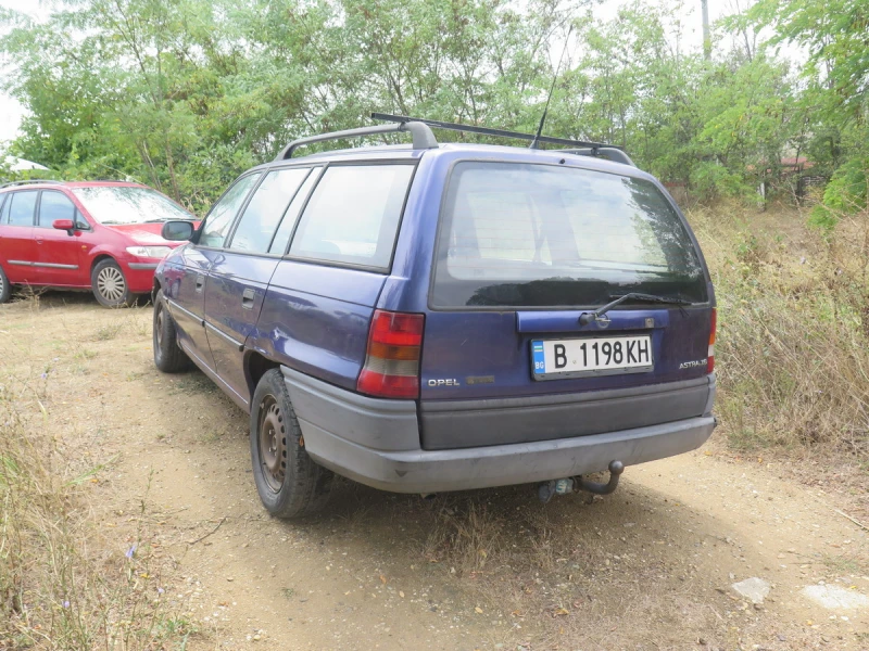 Opel Astra, снимка 3 - Автомобили и джипове - 47533950