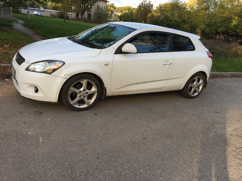 Kia Pro ceed Pro Ceed, снимка 1 - Автомобили и джипове - 47585702