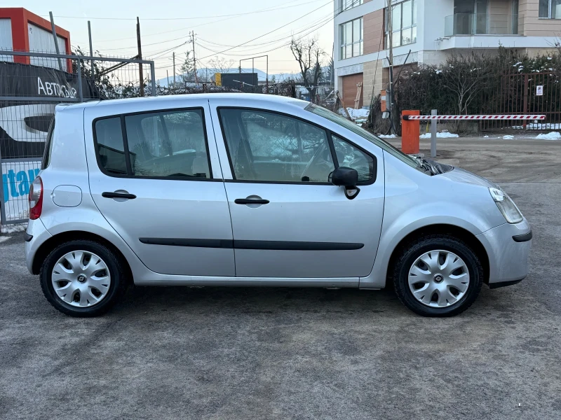 Renault Modus  1.5 dCi (86 кс)Климатик/Обслужен/Зимни/Летни гуми, снимка 4 - Автомобили и джипове - 48506865