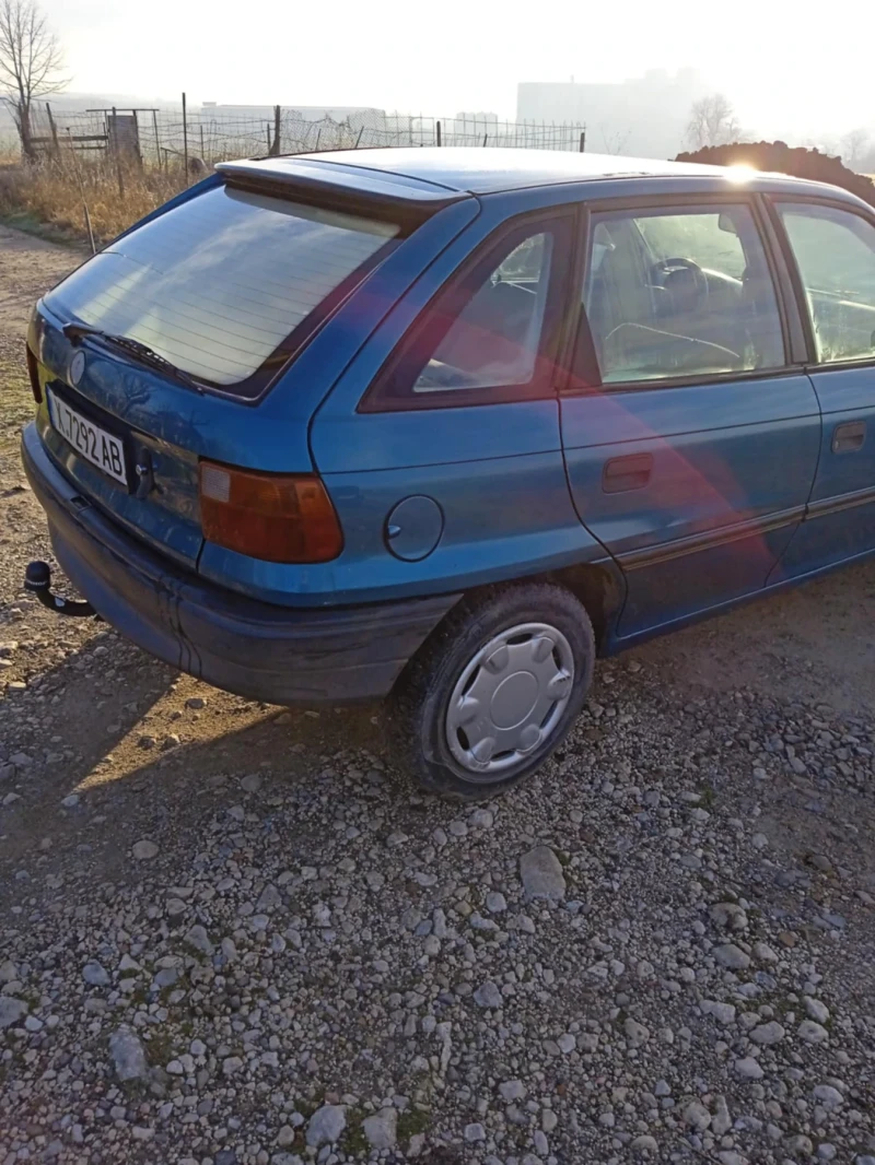 Opel Astra Хечбек , снимка 2 - Автомобили и джипове - 48732293