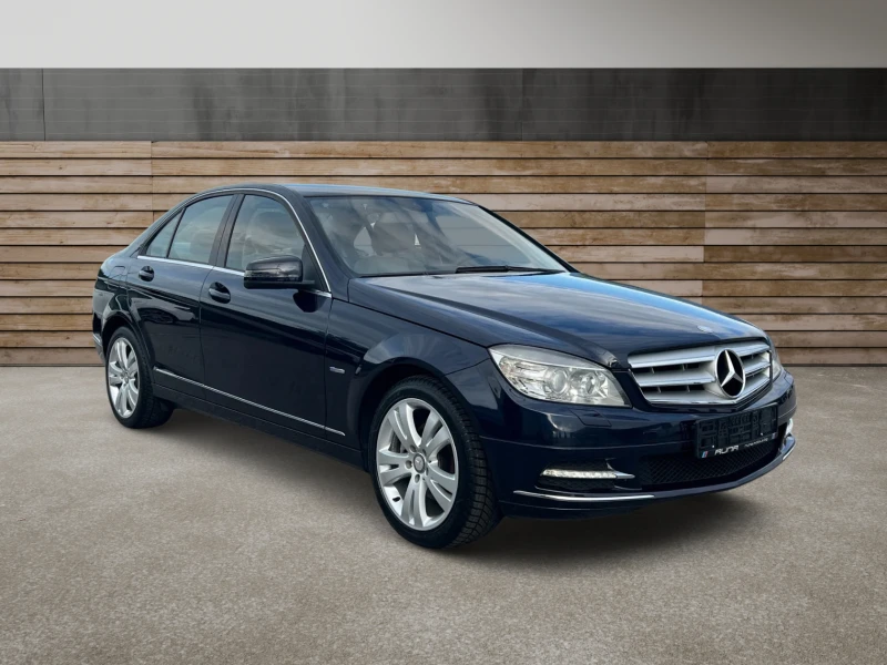Mercedes-Benz C 220 CDi Avantgarde ИЗКЛЮЧИТЕЛНО ЗАПАЗЕН! , снимка 3 - Автомобили и джипове - 50305808