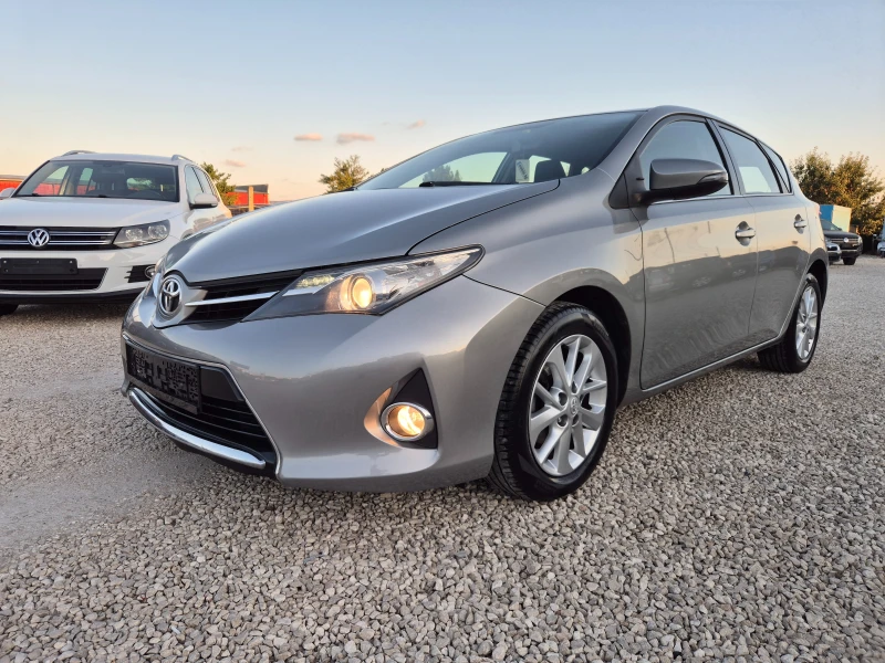 Toyota Auris 1.4 D4D, снимка 3 - Автомобили и джипове - 51360895