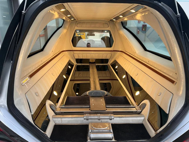 Mercedes-Benz E 300 Интеркар, снимка 6 - Автомобили и джипове - 52507855