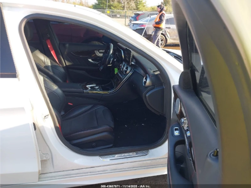 Mercedes-Benz C 43 AMG 4MATIC / BURMESTER / ПОДГРЕВИ / ПАНОРАМА, снимка 7 - Автомобили и джипове - 52725139