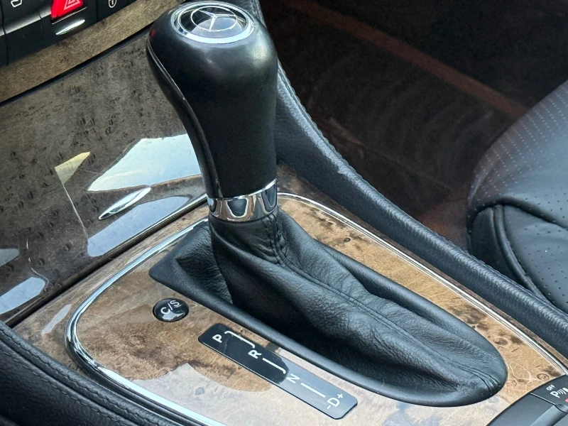 Mercedes-Benz CLS 320, снимка 13 - Автомобили и джипове - 52739799