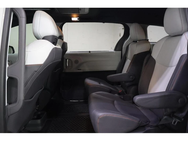 Toyota Sienna  Hybrid XSE * 7 Места * Без Инциденти * Carfax * , снимка 15 - Автомобили и джипове - 53587088
