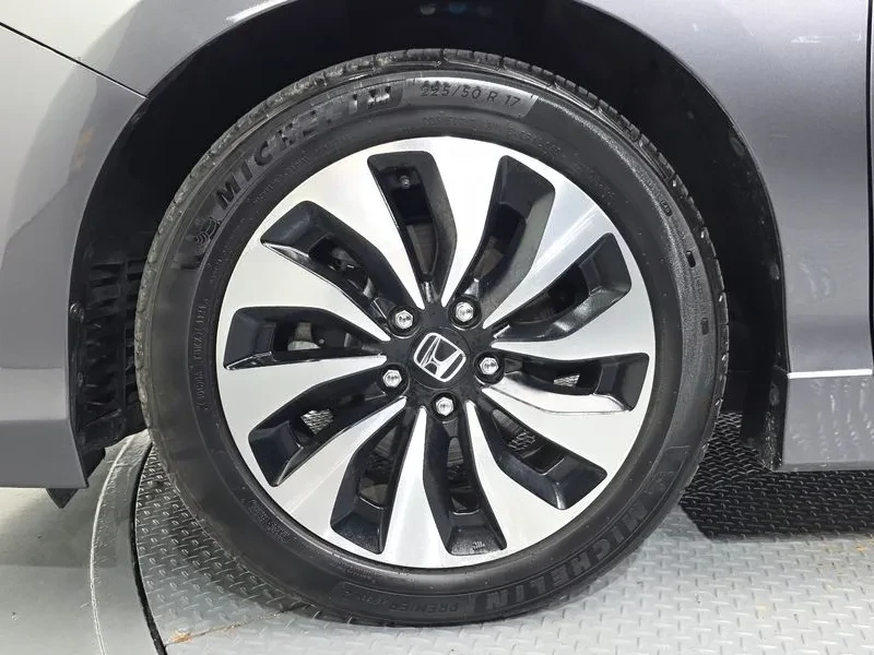 Honda Accord 2.0 Hybrid 9Th Generation, снимка 5 - Автомобили и джипове - 55985353