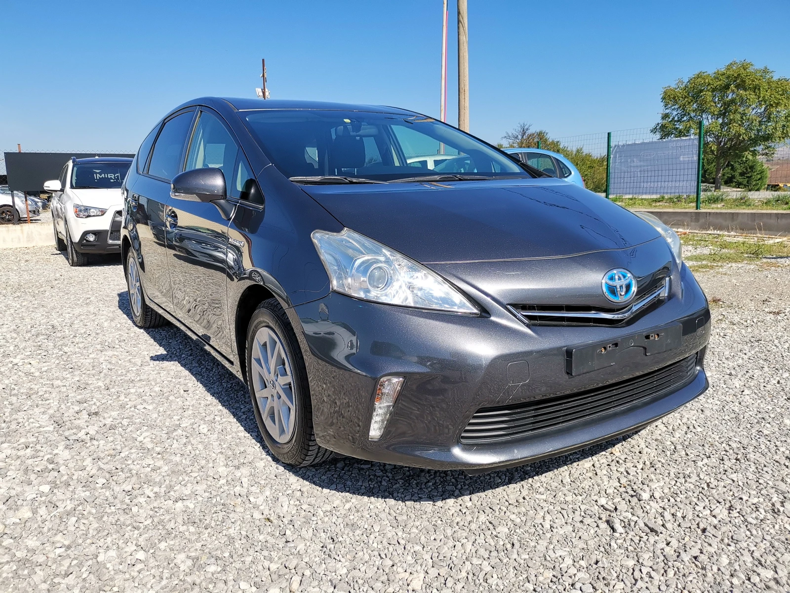 Toyota Prius + 1.8H 7m E5B - изображение 5