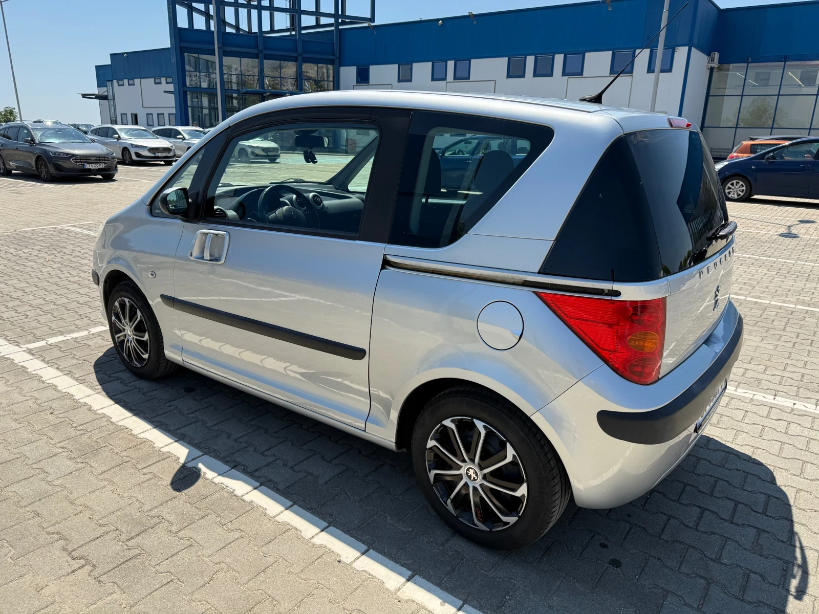 Peugeot 1007 1.4i - изображение 3