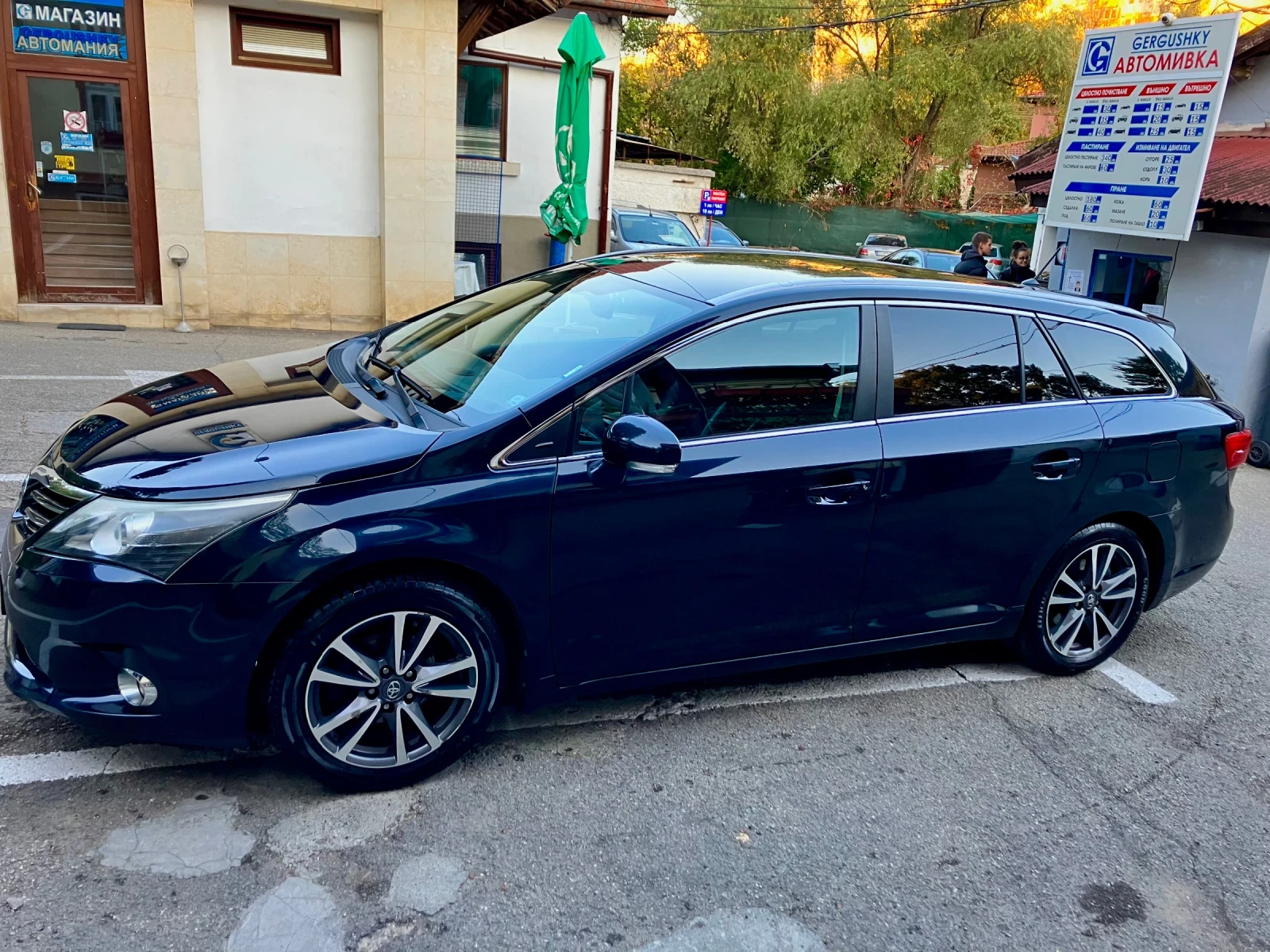 Toyota Avensis 2.0 Valvematic Euro 5B Facelift  - изображение 2